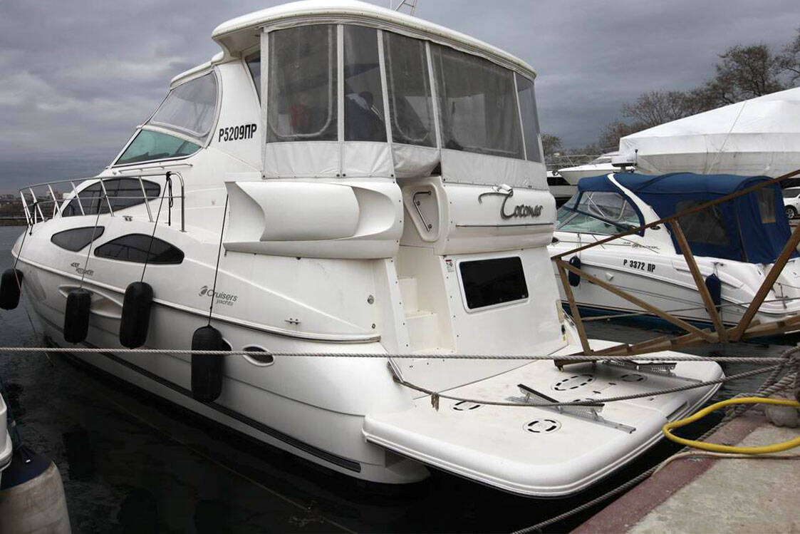 Cruisers 455 Express - 2006