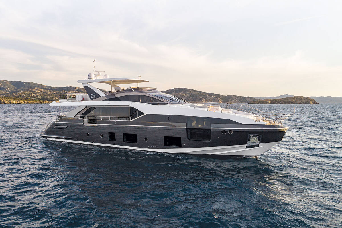 Экстерьер Azimut Grande 27METRI
