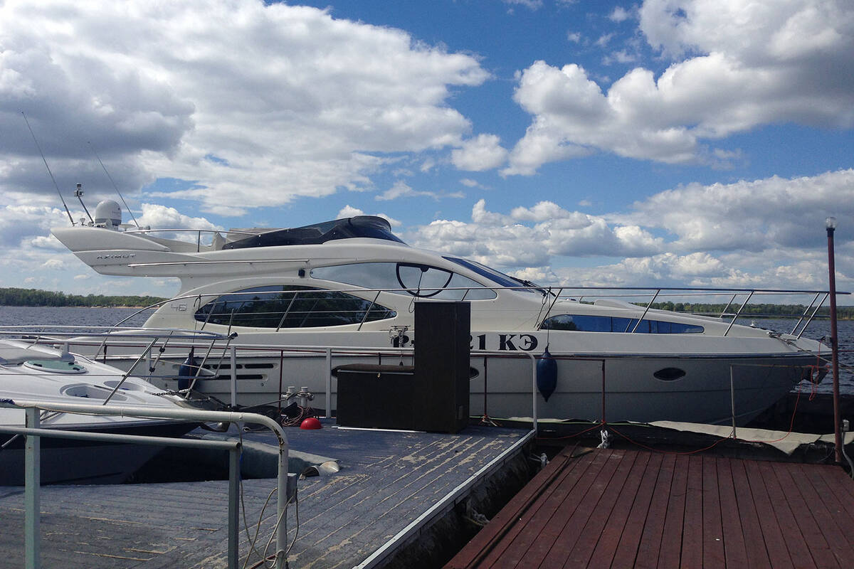 Экстерьер Azimut 46E - 2006
