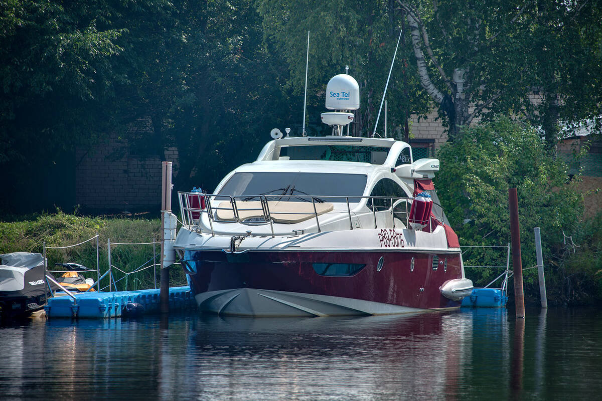Экстерьер Azimut 43S 2008