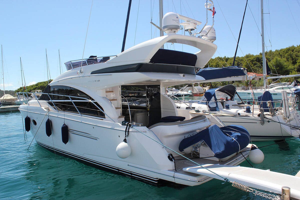 Экстерьер Princess 43 - 2014