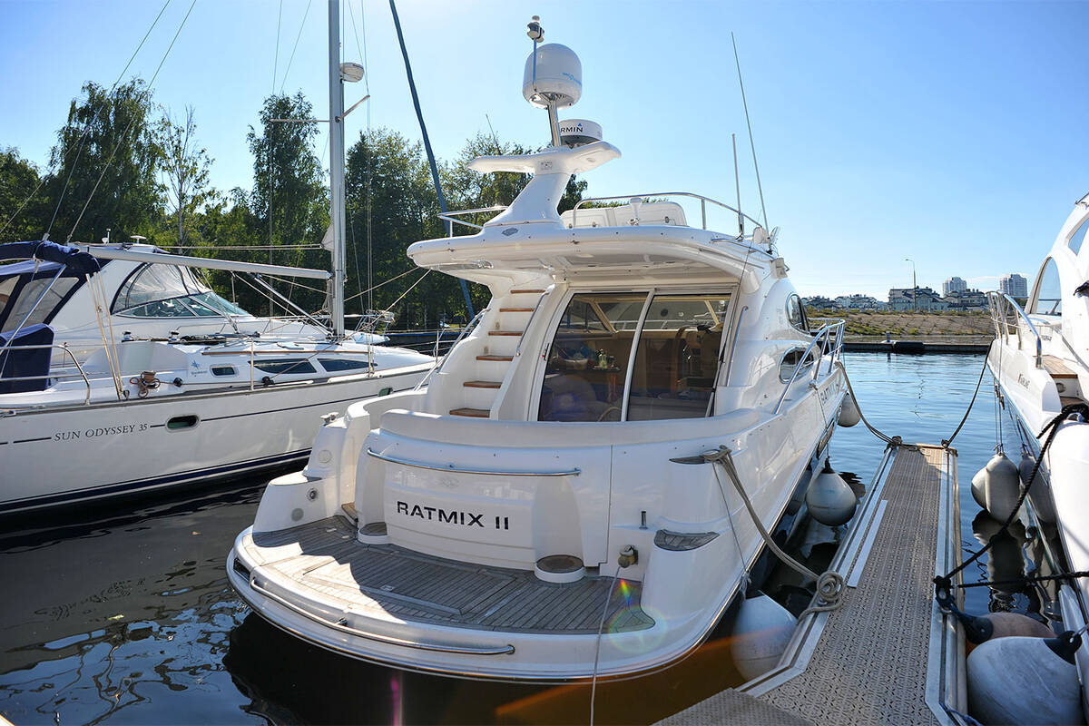 Экстерьер Sealine F37 2005