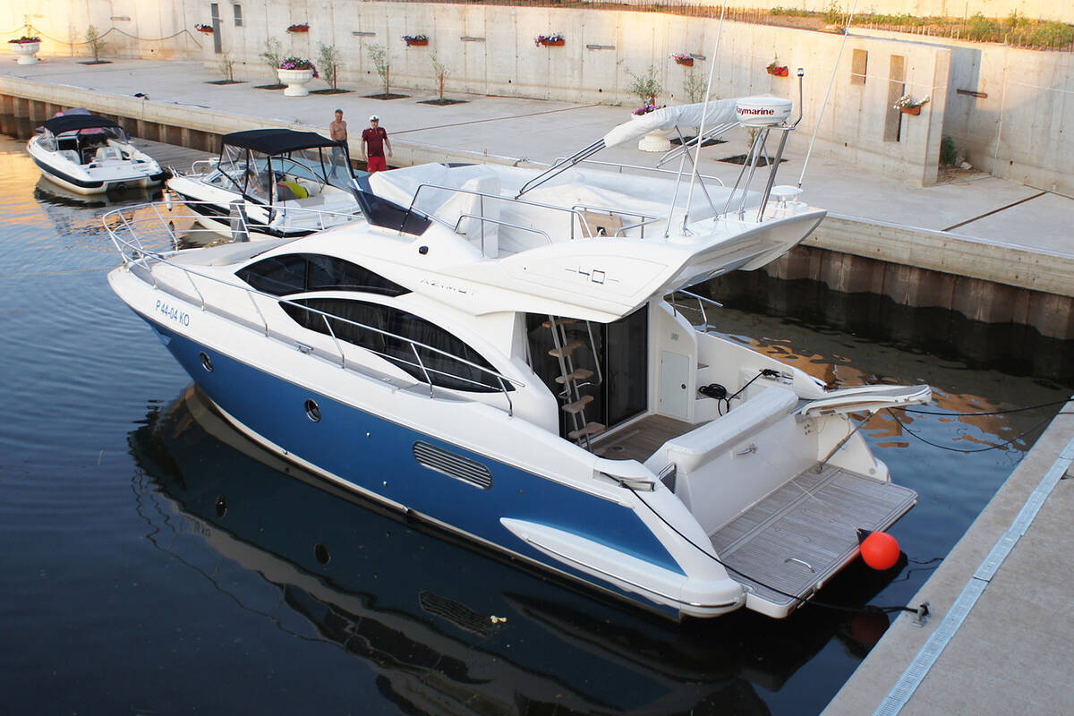 Экстерьер Azimut 40 - 2011