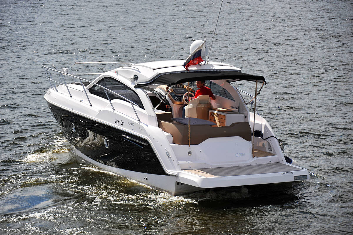 Экстерьер Sessa C35 (2012)