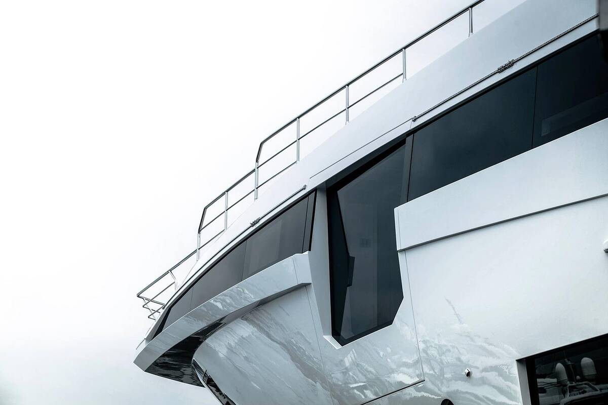 Экстерьер Azimut Grande 35 METRI