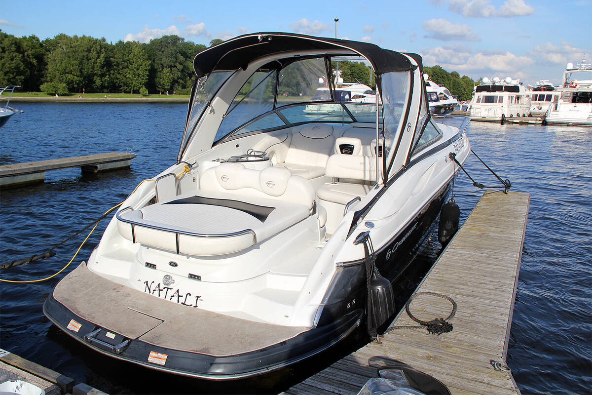 Экстерьер Crownline 315SCR 2008