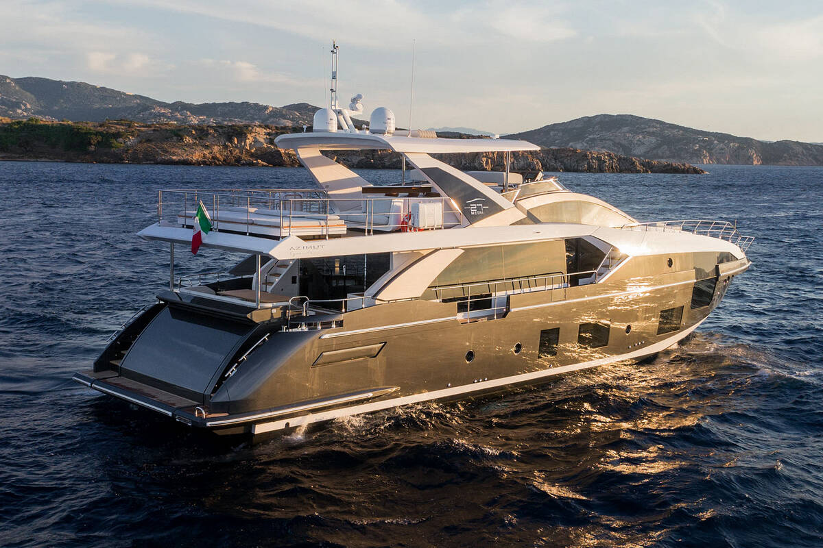 Экстерьер Azimut Grande 27METRI