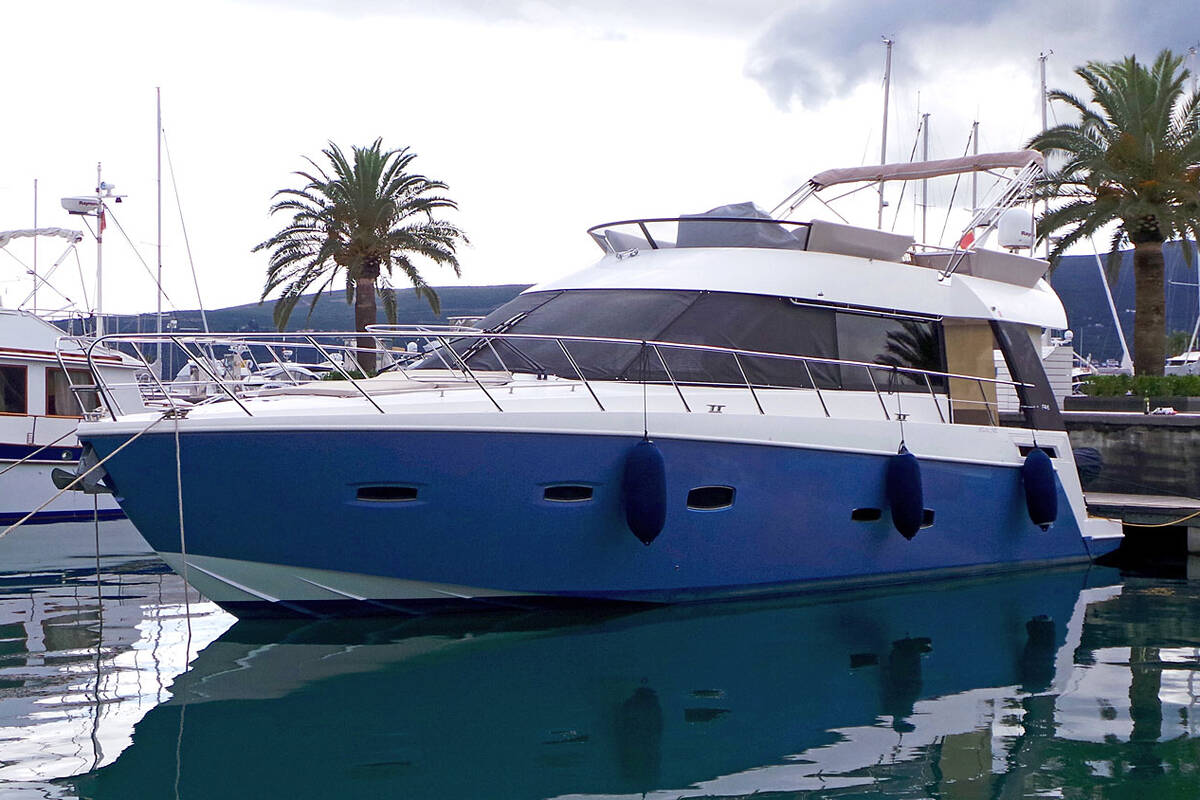 Экстерьер Sealine F46 (2009)