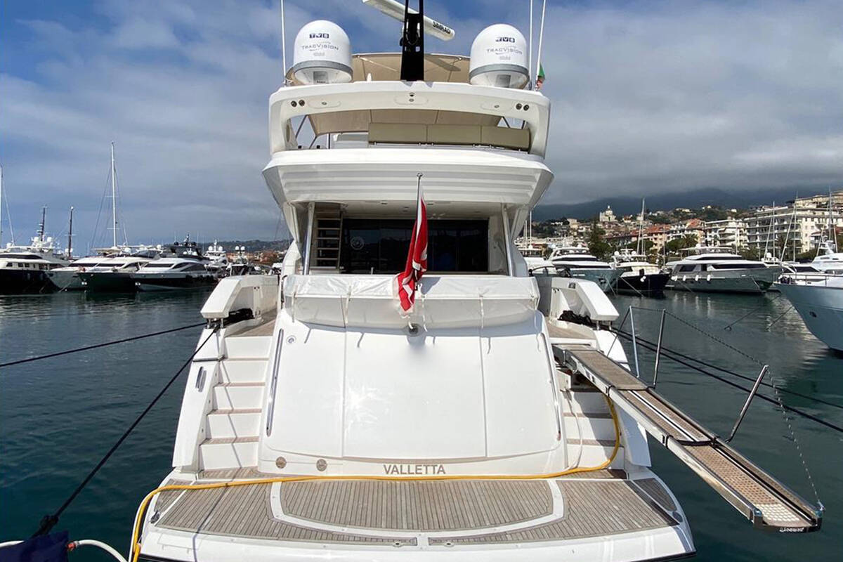Экстерьер Sunseeker 80 Sport Yacht 2014