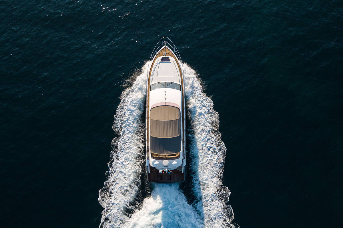 Экстерьер Princess 56<br/>M/Y Paradise 2015