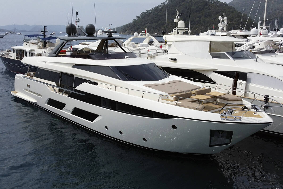 Экстерьер Ferretti 920
