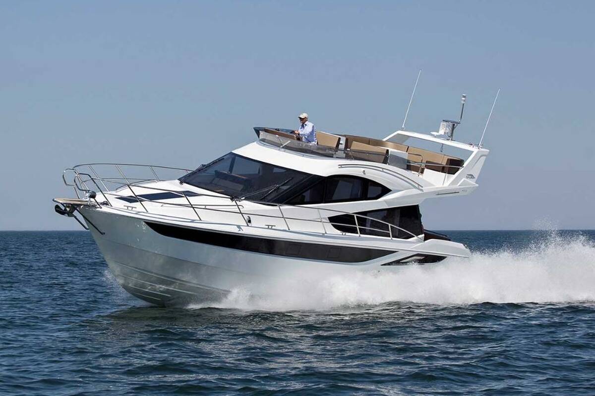 Экстерьер Galeon 420 Flybridge