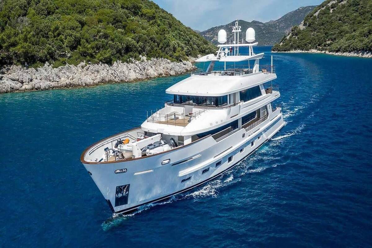 Экстерьер Yildiz 43m M/Y Sunrise 2020