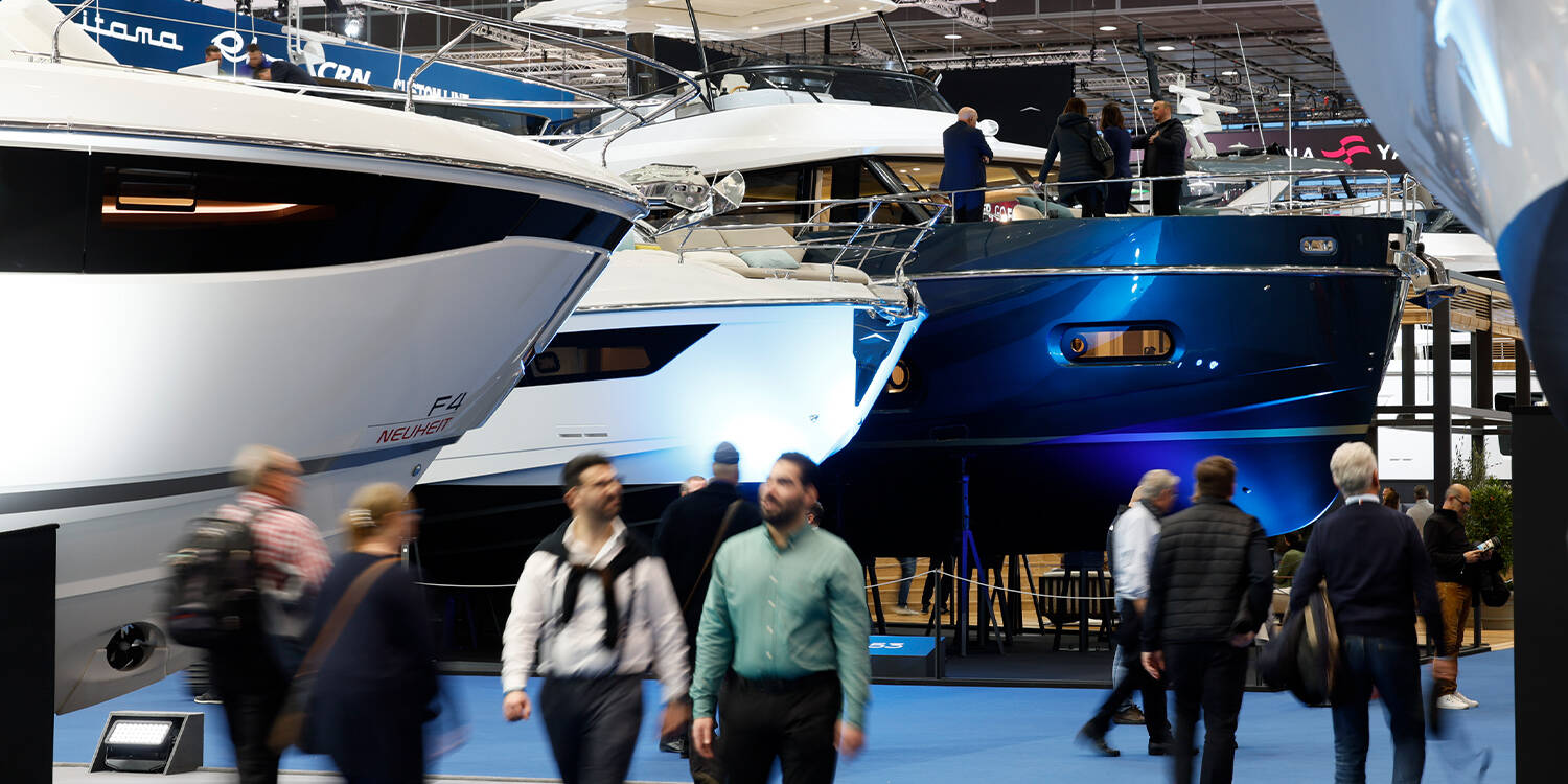 Azimut приглашает на Boot Dusseldorf 2025