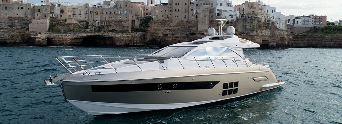 Azimut S6 - лучший спортивный круизер по версии «Motor Boat Awards».
