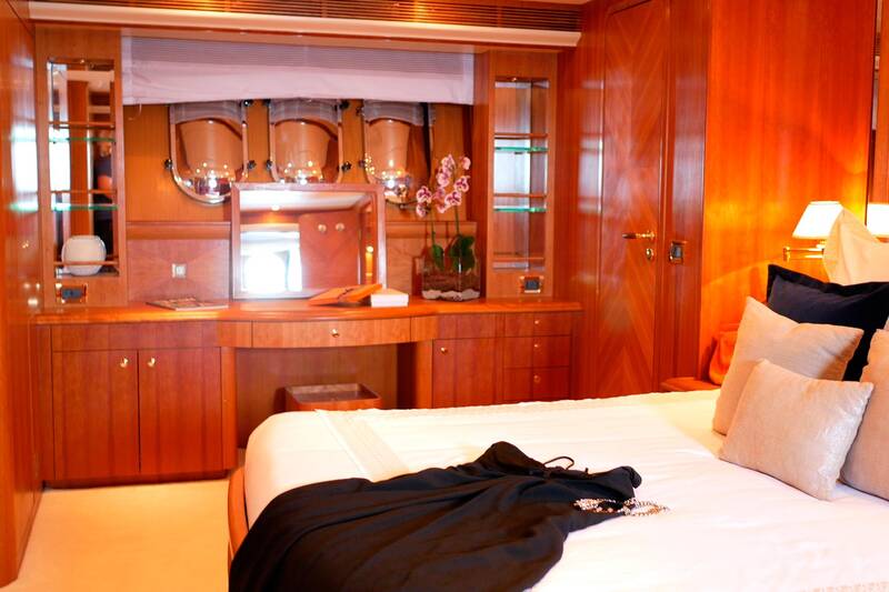 Мастер каюта M/Y LADY AMANDA
