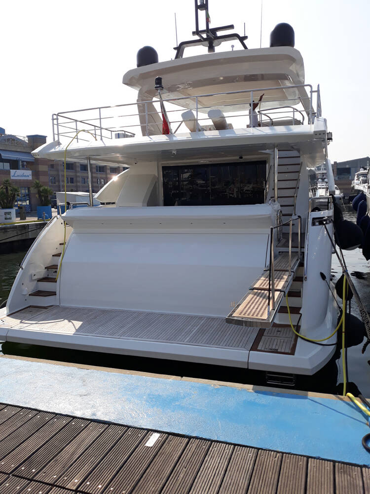 Экстерьер Azimut Grande 30 METRI <br/>M/Y SUN&SEA 2018