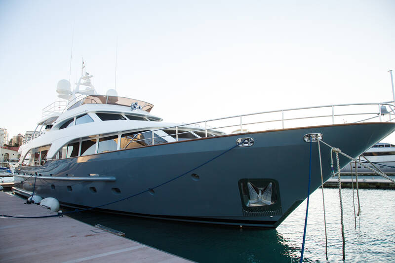 Экстерьер Benetti Tradition 100 M/Y "GALAKTIKA SKAY" 2009