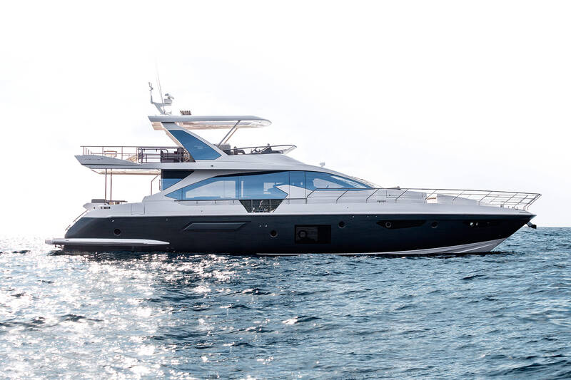 Экстерьер Azimut Fly 72