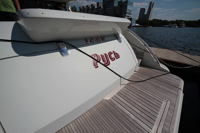 Плавательная платформа Azimut 68S - 2008