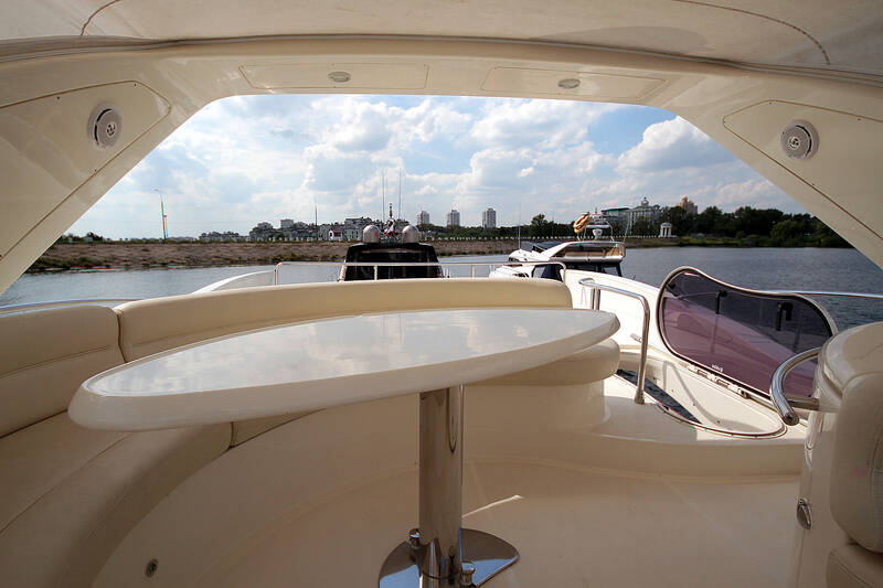 Флайбридж Azimut 55 2006
