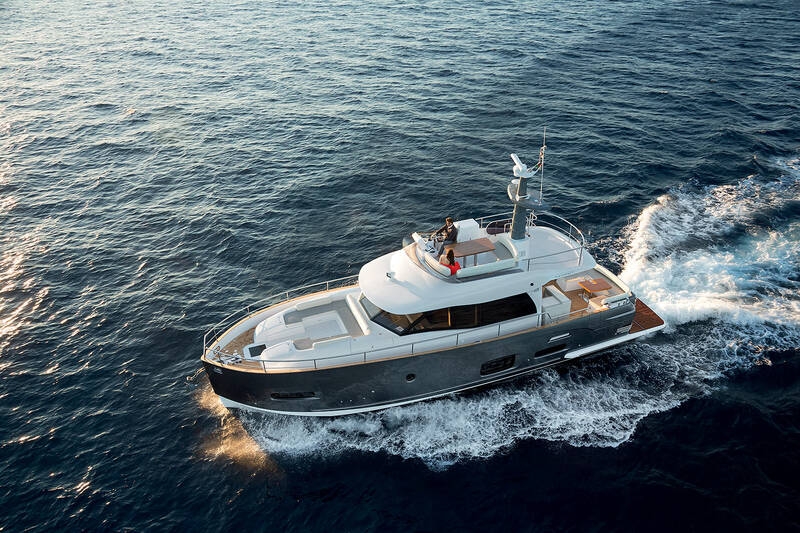 Экстерьер Magellano 53