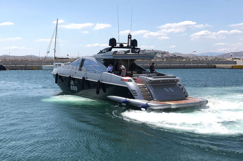 Экстерьер Azimut 86S