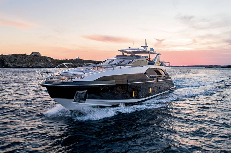 Экстерьер Azimut Grande 27METRI