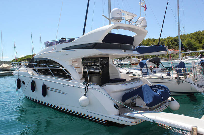Экстерьер Princess 43 - 2014