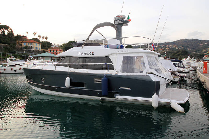 Экстерьер Magellano 43 Fly