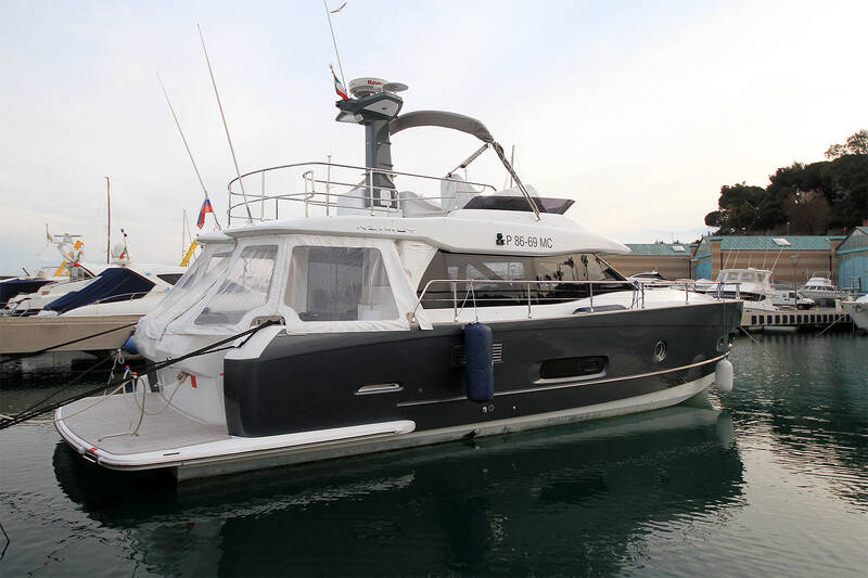 Экстерьер Magellano 43 Fly
