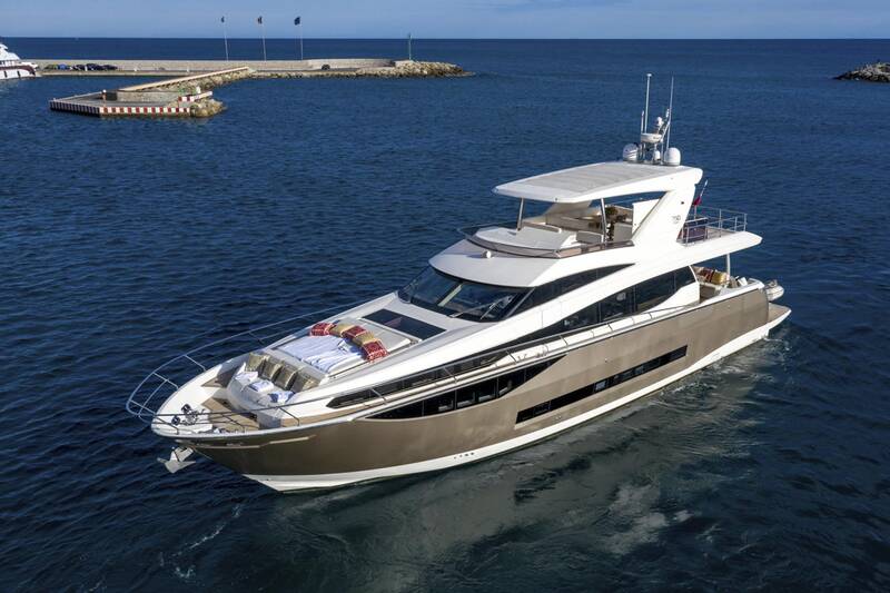 Экстерьер Prestige 750