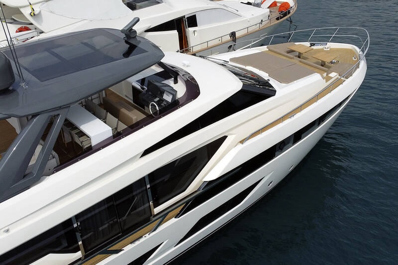 Экстерьер Ferretti 920
