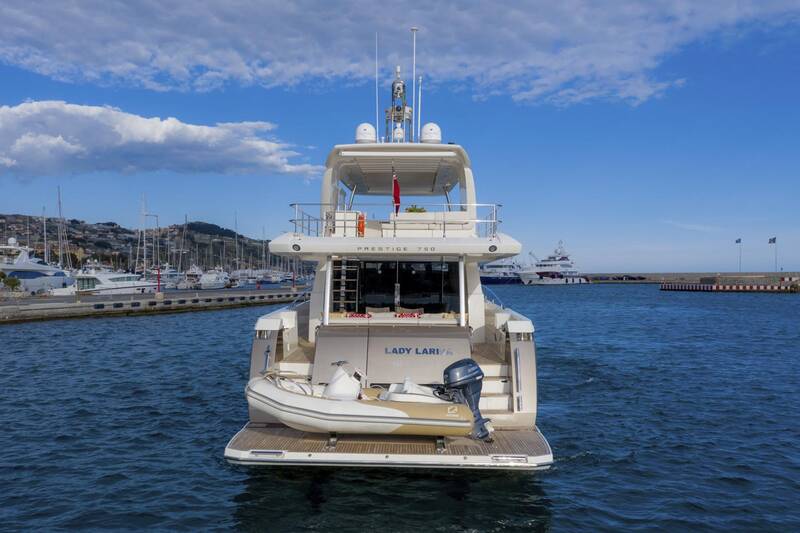 Экстерьер Prestige 750