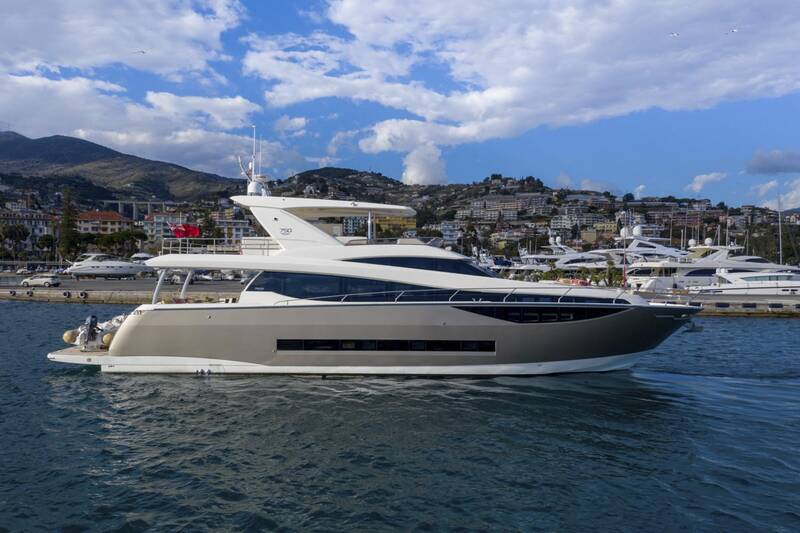 Экстерьер Prestige 750
