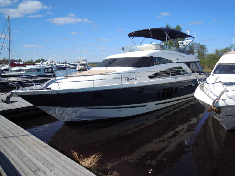 Экстерьер Fairline Squadron 58 2011