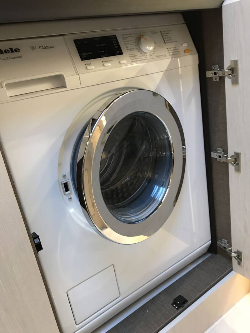 Azimut 66 2017
